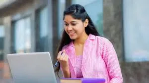 CUET परिणाम के बाद शुरू हुई दाखिले की दौड़, छात्रों के सामने सही कोर्स चुनने की चुनौती