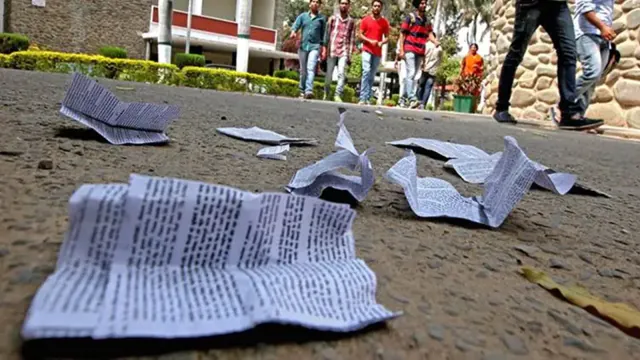 Agriculture Exam Paper Leak: सीलबंद लिफाफे में Endoscopic Camera डालकर निकाला पेपर, प्रोफेसर समेत 6 गिरफ्तार