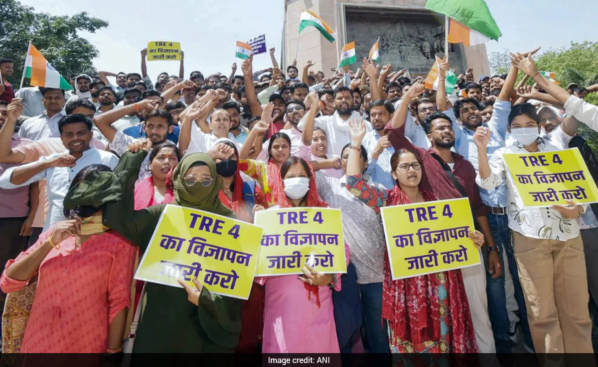 10 दिन की भूख हड़ताल के बाद झुकी बिहार सरकार: TRE-4 अब एक ही चरण में, ‘One Candidate-One Result’ पर भी मुहर