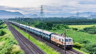 सीमांचल के यात्रियों के लिए बड़ी राहत, आज से कटिहार-पूर्णिया के बीच रोज चलेगी स्पेशल ट्रेन; त्योहारों में बढ़ेगी कनेक्टिविटी