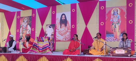 प्रभु श्रीराम व श्रीकृष्ण की लीला दोनों दिव्य