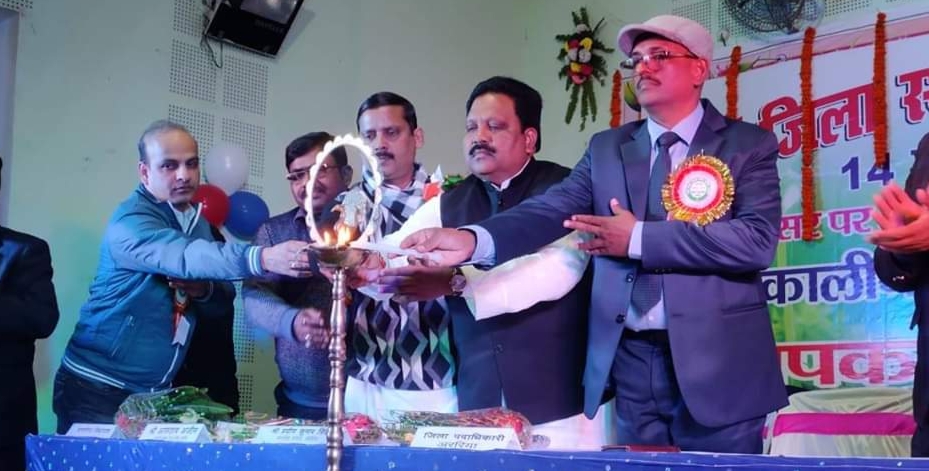 30 वां जिला स्थापना दिवस में आयोजित सांध्यकालीन सांस्कृतिक कार्यक्रम