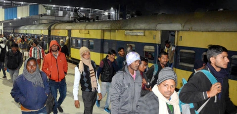 दो हादसे का गवाह बनी समस्तीपुर से सहरसा आयी डेमू ट्रेन