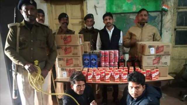 अररिया:- वाहन चेकिंग के दौरान शराब के खेप को किया बरामद