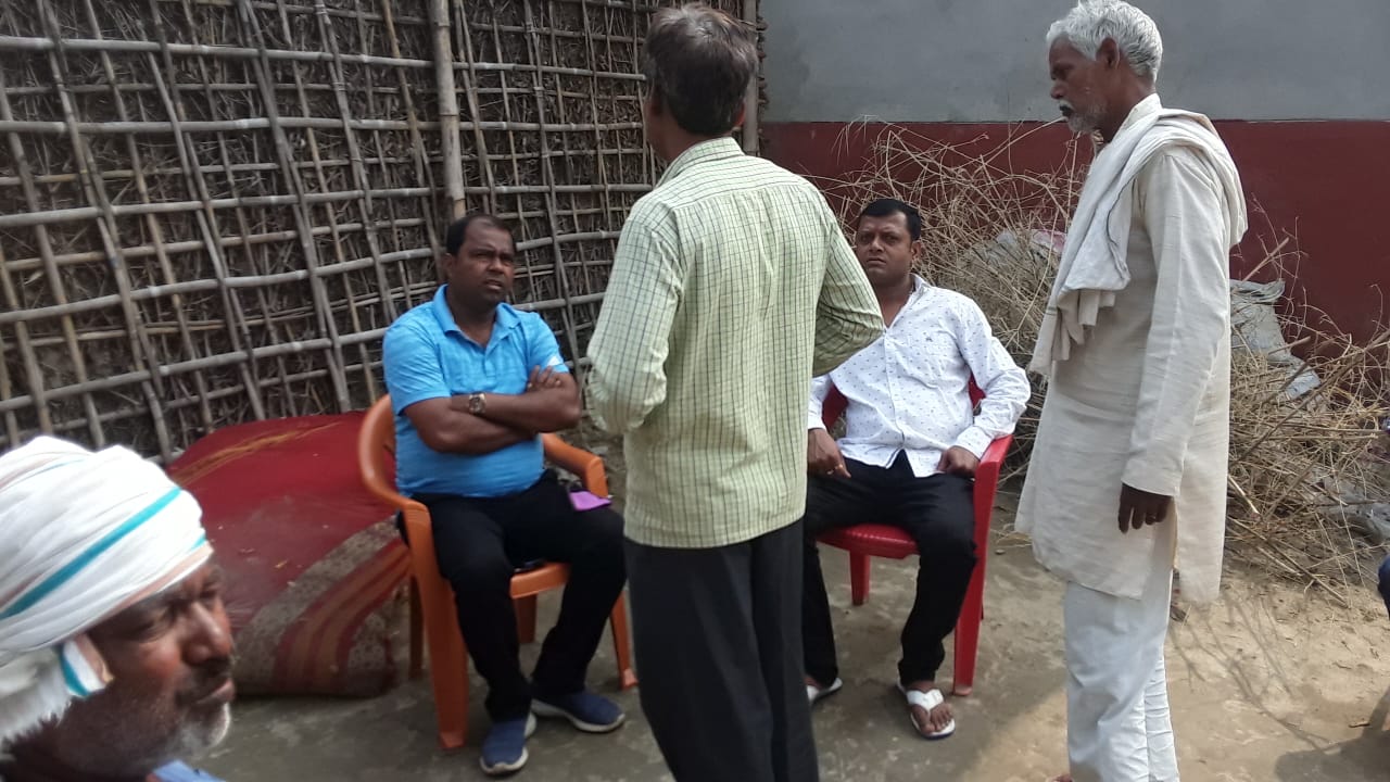 घायल गौतम को 21000 की अर्थिक मदद की युवा राजद नेता ने