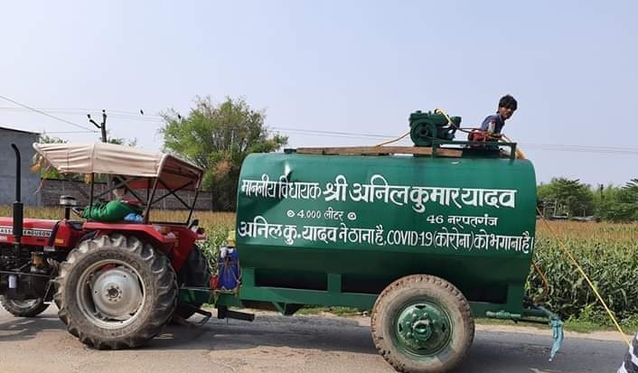 सोनापुर:- सीमांचल लाइव के रिपोर्ट के असर से करवाया गया सेनेटाइज का छिड़काव