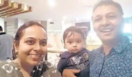कोरोना योद्धाओं को दिल से सलाम:13 माह के बच्चे को मकान मालिक के पास छोड़ डॉक्टर कपल कर रहा मरीजों का इलाज