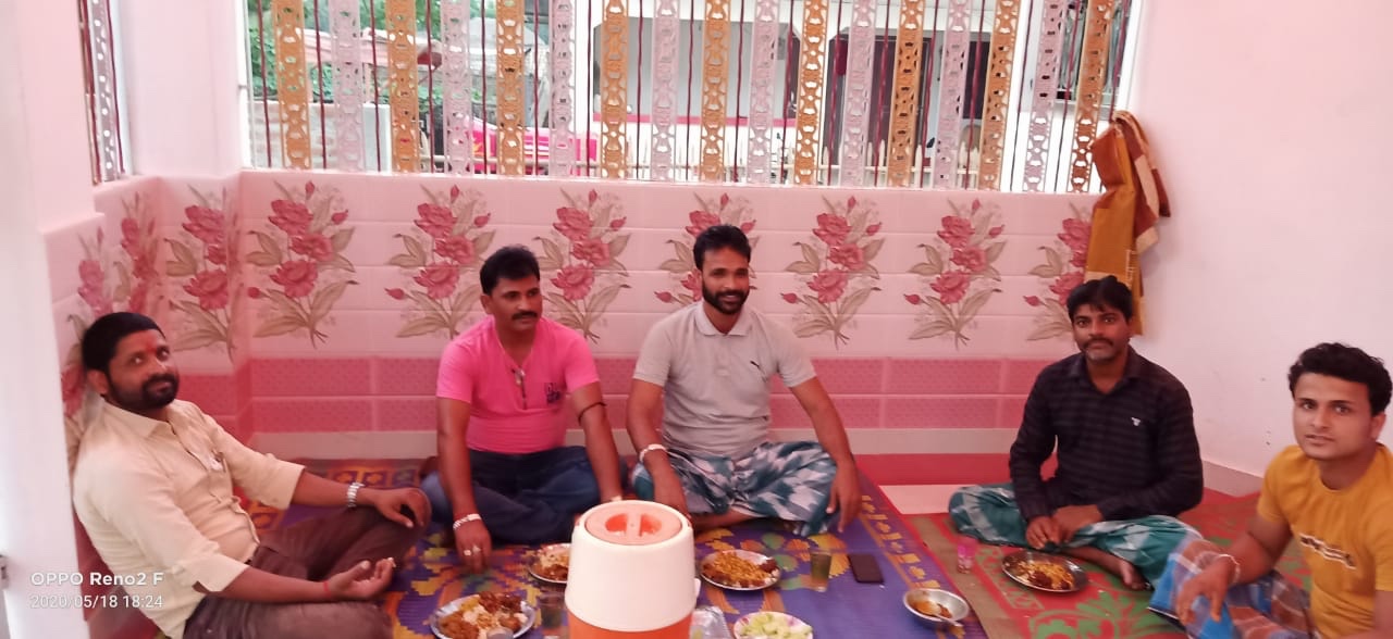 नरपतगंज: हिन्दू भाई भी कर रहे है रोजे का एहतेमाम ,देश में आज भी जिंदा है 'गंगा-जमुनी' तहजीब।