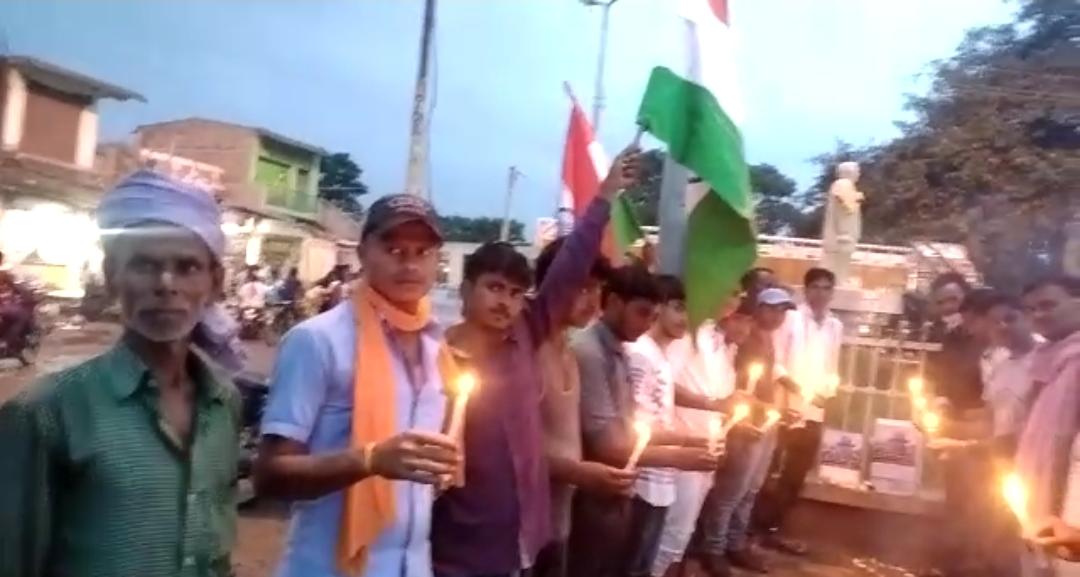 सहरसा: कुंदन यादव के शहीद होने पर जलाया पुतला