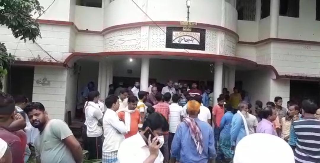 अररिया: पूर्व जिला परिषद सह राजद नेता हैदर यासीन उर्फ बाबा सड़क हादसे में घायल इलाज के दौरान हुई मौत।