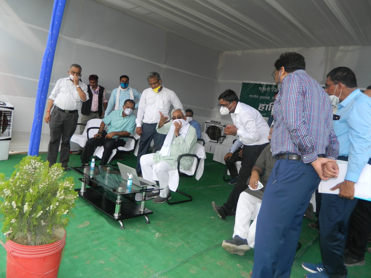 माननीय मुख्यमंत्री, बिहार द्वारा कमला वियर का किया गया निरीक्षण