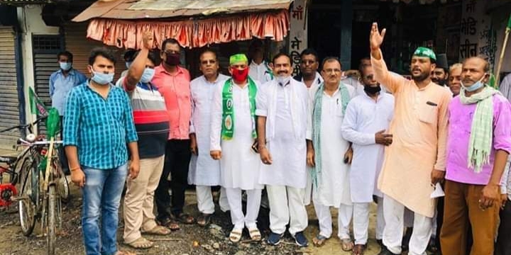 मधेपुरा जिला अध्यक्ष जय कांत यादव ने दूसरे दल के नेता एवं कार्यकर्ता को राजद का सदस्यता ग्रहण करवाएं