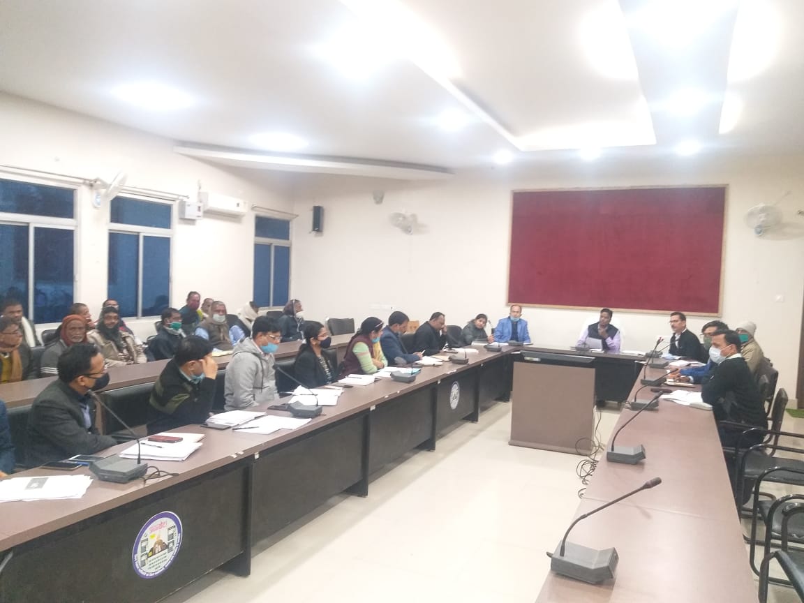 सहरसा: ज़िलाधिकारी श्री कौशल कुमार ने उप विकास आयुक्त के साथ समीक्षा बैठक किया।
