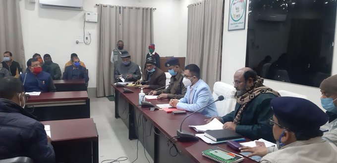 पूर्णिया: जिला पदाधिकारी व पुलिस अधीक्षक के द्वारा इंटरमीडिएट वार्षिक परीक्षा-2021 को लेकर कोविड-19 गाइडलाइंस का अनुपालन करते हुए