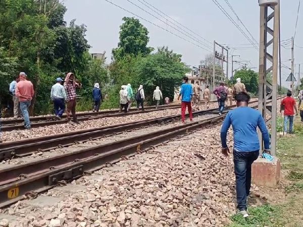 आगरा में रेलवे लाइन पर मिले युवक-युवती के शव