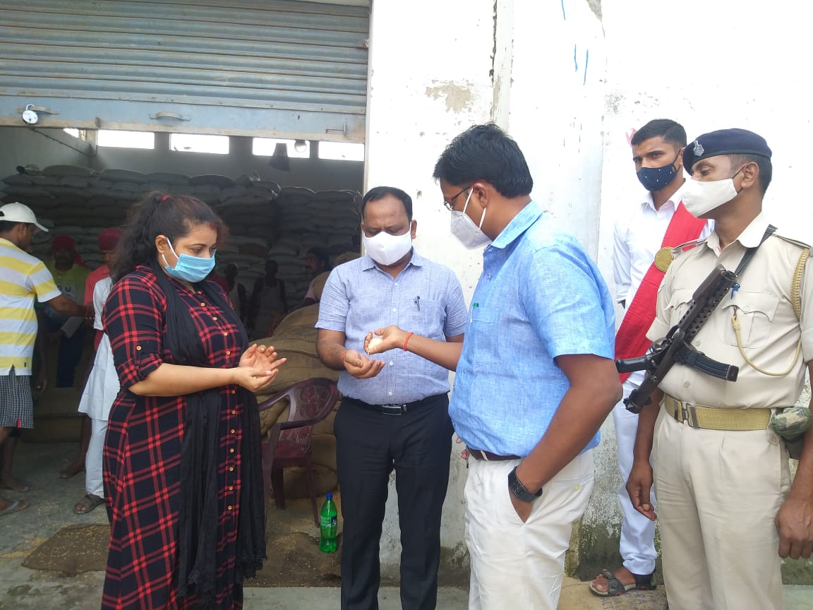 बख्तियारपुर में अवस्थित SFC गोडाउन का निरीक्षण