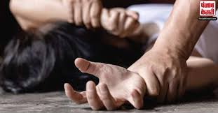 उप्र: युवती के साथ बलात्कार का आरोप