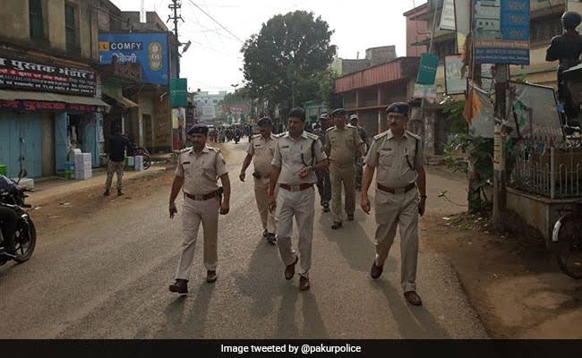 दुमका में एक शीर्ष माओवादी ने आत्मसमर्पण किया