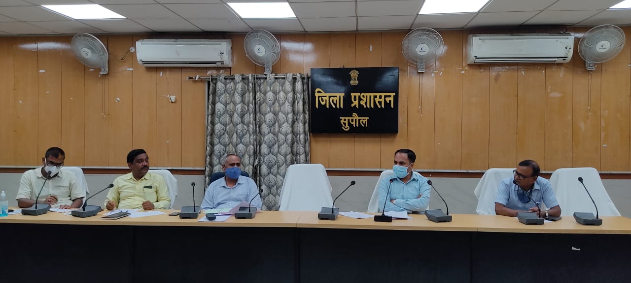 आम निर्वाचन-2021 के सफल संचालन हेतु नोडल पदाधिकारी के साथ बैठक