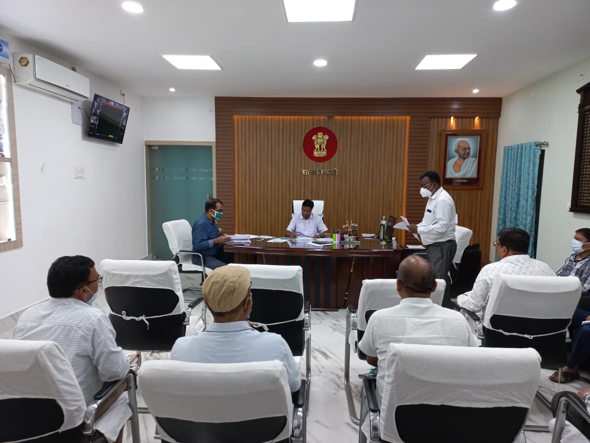 समीक्षात्मक बैठक लंबित परिवादों एवं आवेदनों से संबंधित