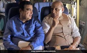 राजनाथ सिंह, नितिन गडकरी ने बाड़मेर में ‘इमरजेंसी लैंडिंग फील्ड’ का किया उद्घाटन
