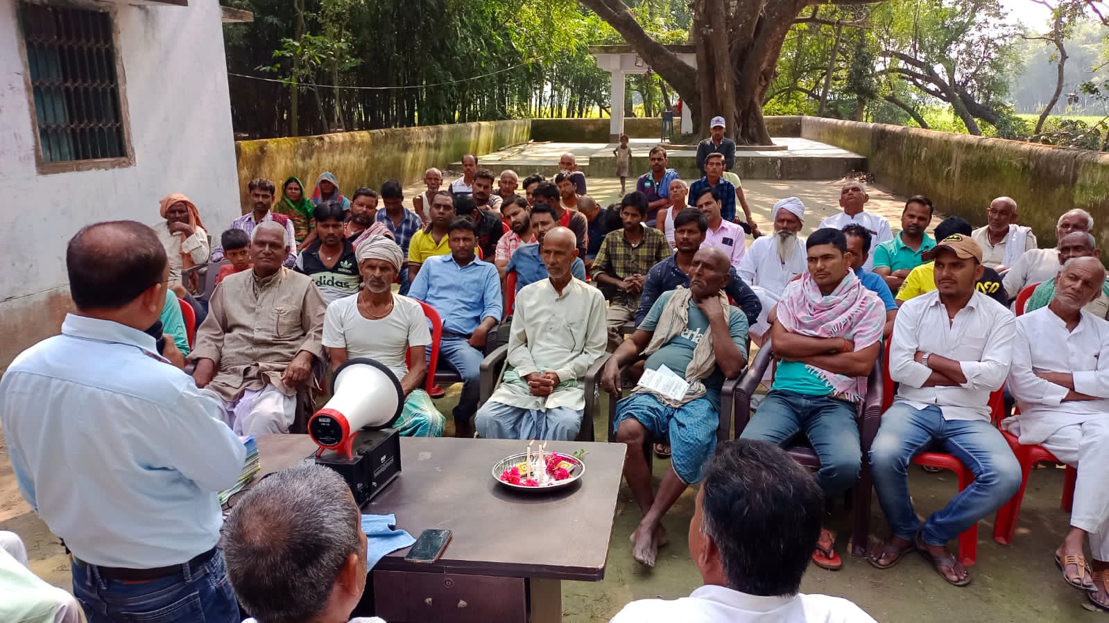 आज मधेपुरा जिला के घैलाढ प्रखंड अंतर्गत झिटकिया पंचायत के पंचायत भवन बुद्धनगर परिसर में किसान चौपाल कार्यक्रम का शुभारम्भ