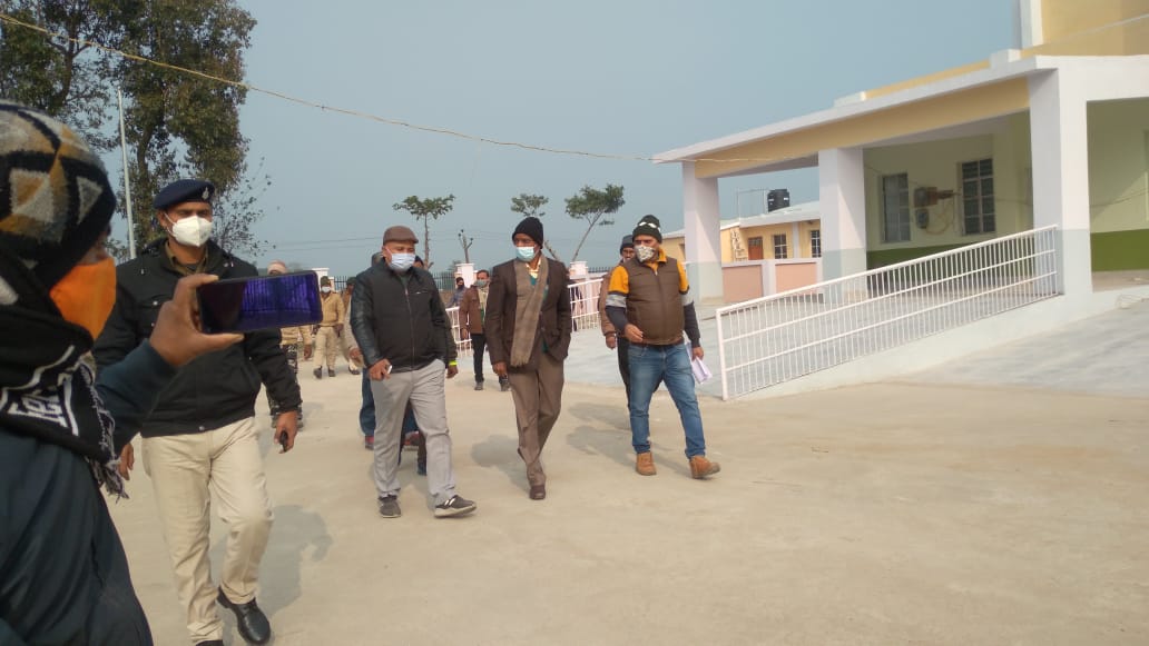 ज़िलाधिकारी,सुपौल ने राजकीय औद्योगिक प्रशिक्षण संस्थान, त्रिवेणीगंज का निरीक्षण
