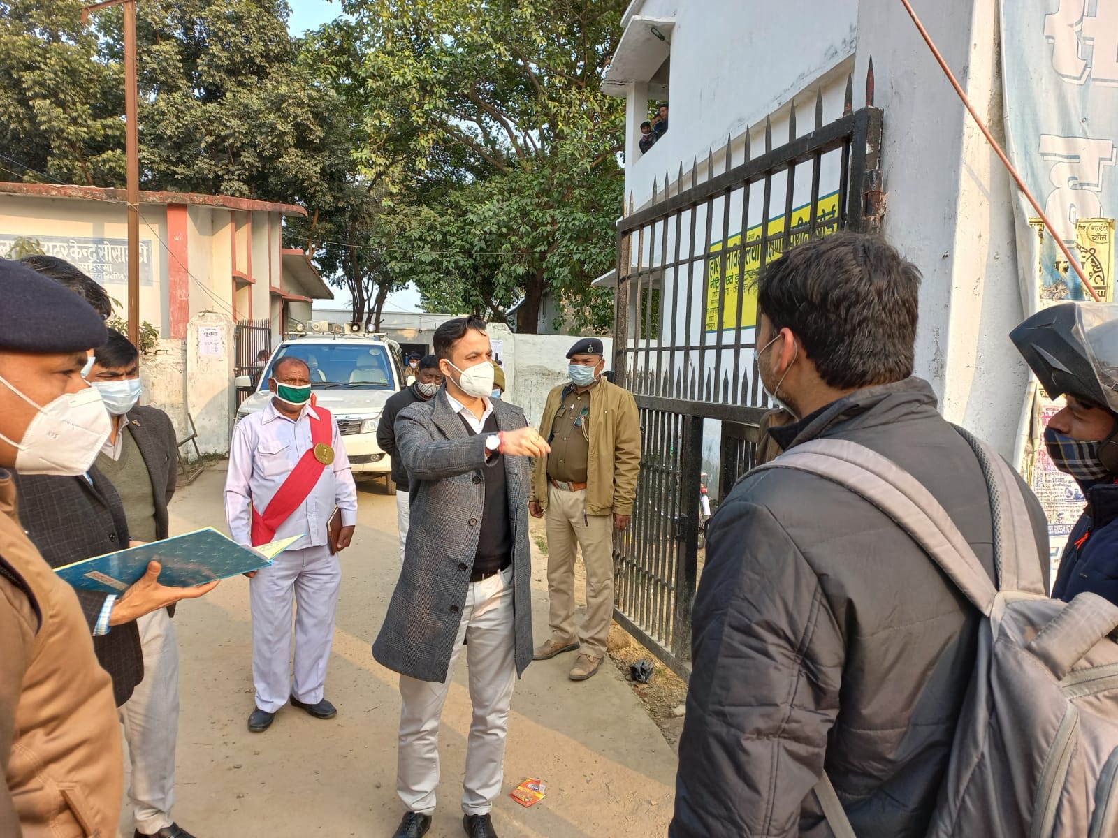 स्कूल सहरसा में चल रहे शिक्षक नियोजन का निरीक्षण