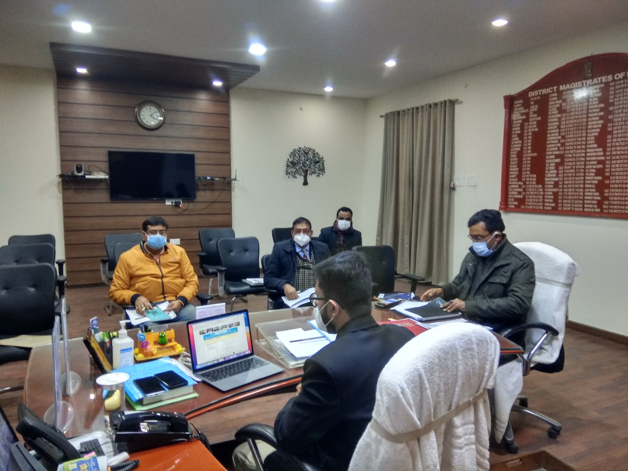 पूर्णिया सी.ई.ओ. नीति आयोग आयोग की अध्यक्षता में आकांक्षी जिला कार्यक्रम अंतर्गत वर्चुअल माध्यम से आयोजित 27 वीं ईम्पावर्ड कमिटी की बैठक