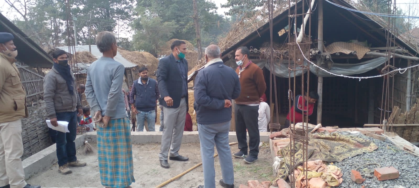 बसंतपुर ब्लॉक में अपूर्ण प्रधानमंत्री आवास योजना का निरीक्षण