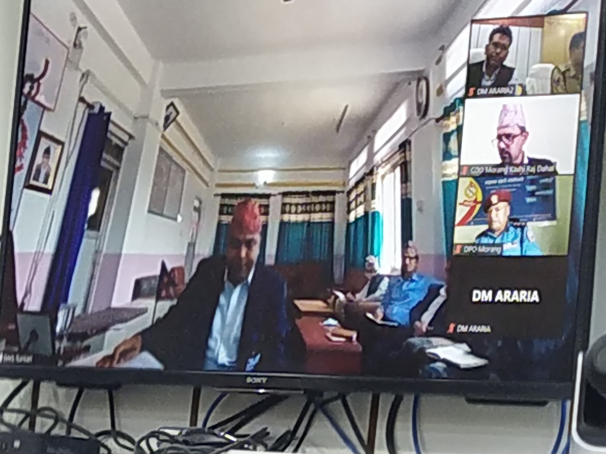 नेपाल प्रशासन के साथ बॉर्डर क्षेत्रों में विधि व्यवस्था एवं शराब तथा अन्य मादक पदार्थों के अवैध तस्करी के निराकरण हेतु बैठक