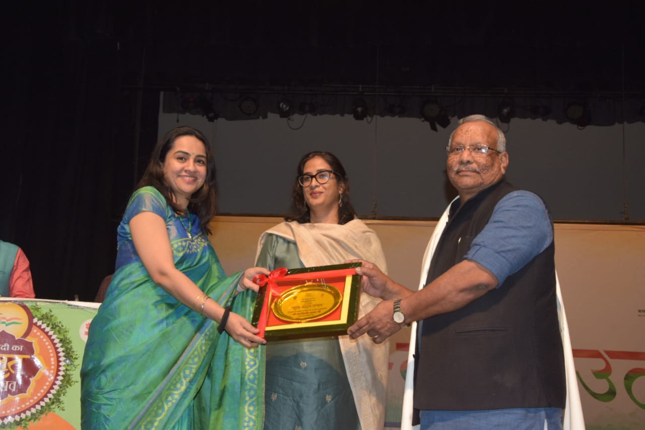 आजादी के अमृत महोत्सव के उपलक्ष्य में आज प्रेमचन्द रंगशाला में आयोजित "नाटय एवं नृत्य महोत्सव