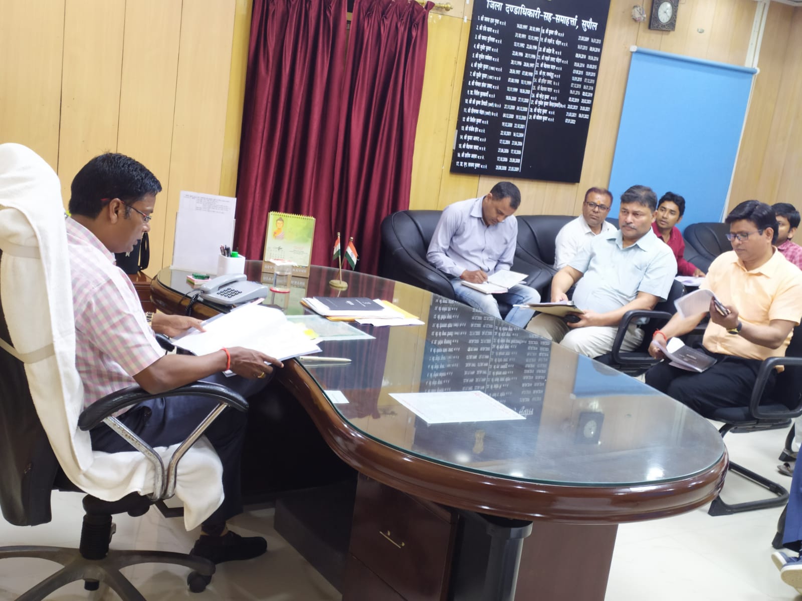 पशुपालन विभाग से संबंधित कार्यों की समीक्षा