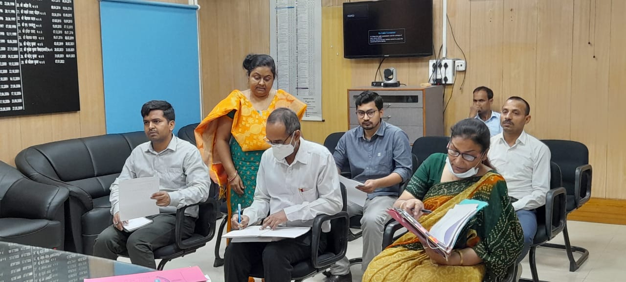 वन वन स्टॉप सेंटर की समीक्षा बैठक