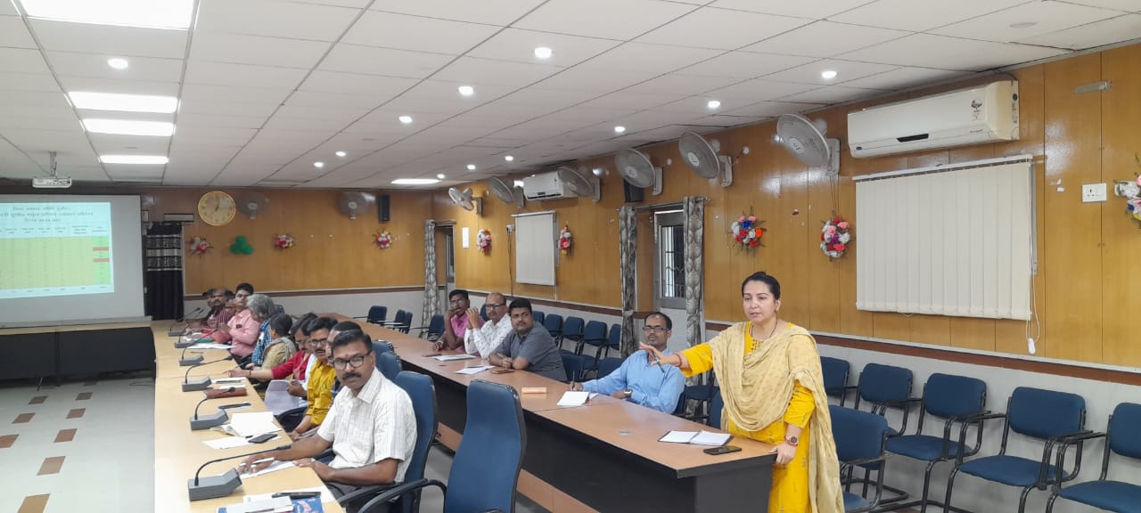 समाहरणालय स्थित TCP भवन,स्वास्थ्य विभाग से संबंधित समीक्षात्मक बैठक