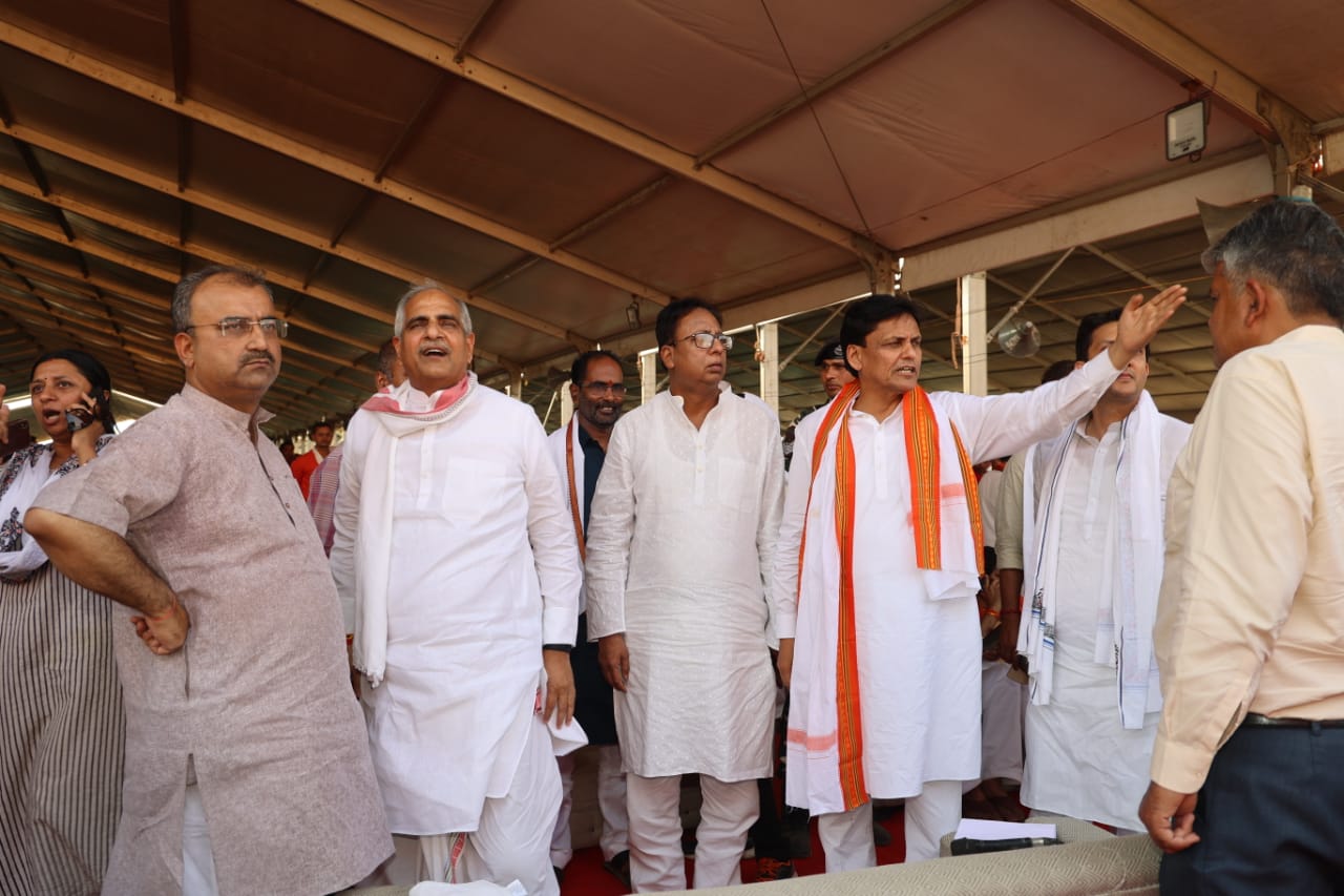 बाबू वीर कुँवर सिंह के विजयोत्सव कार्यक्रम की तैयारियों को लेकर आयोजित बैठक