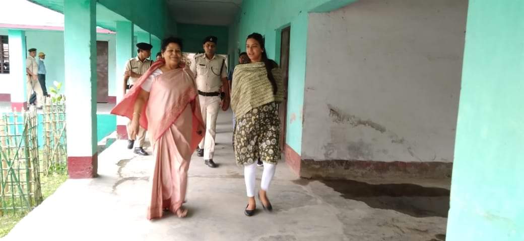 जिला मुख्यालय स्थित प्लस टू बालिका उच्च विद्यालय, अररिया का औचक निरीक्षण
