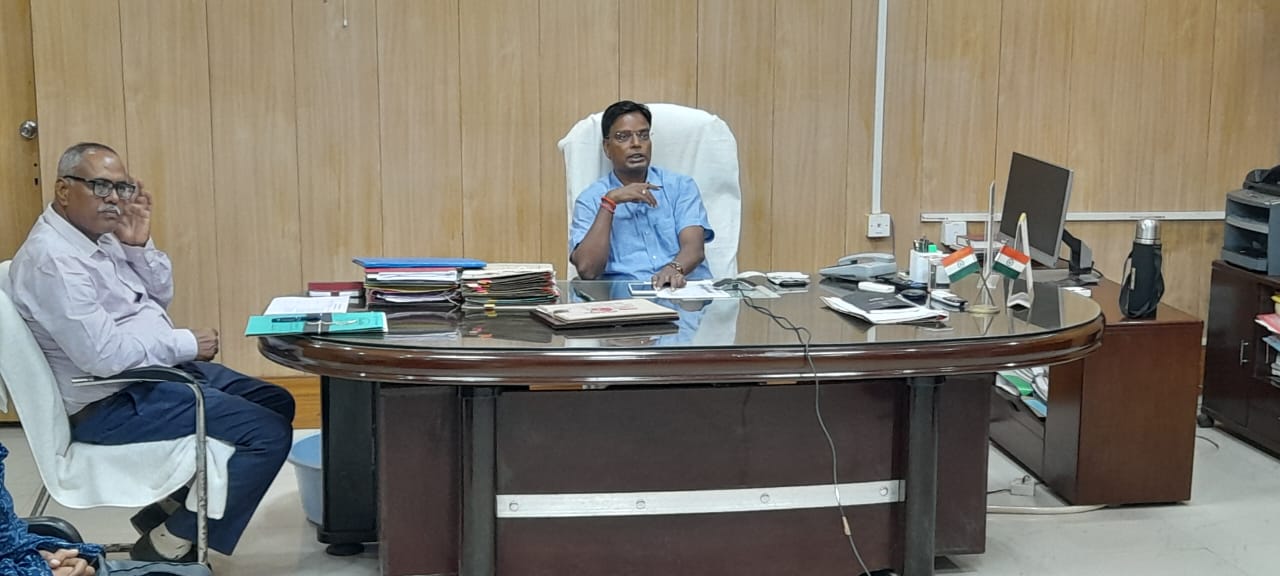 सुपौल द्वारा आदर्श पंचायत अभियान की समीक्षा बैठक