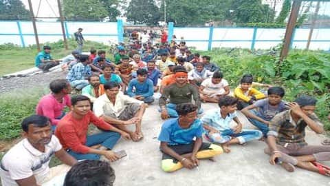 Katihar:-  बिजली के लिए पावर ग्रिड के पास प्रदर्शन