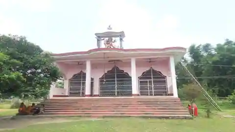 Supaul:- अंग्रेजी हुकूमत के समय से मां दुर्गा की होती आ रही है पूजा-अर्चना