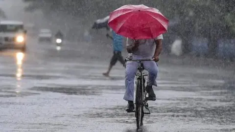 Bihar Weather: राज्य में दो दिनों तक छिटपुट बारिश फिर झमाझम बरसेंगे बादल, तीन जिलों में अलर्ट