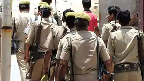 घर का झगड़ा सुलझाने गई बिहार पुलिस पर हमला, 6 घायल; दो महिलाएं गिरफ्तार