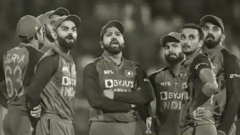 'हार्दिक पांड्या को कैप्टन बनाओ और विराट कोहली, रोहित शर्मा और.. को बाहर करो', जानें किसने किया ये ट्वीट