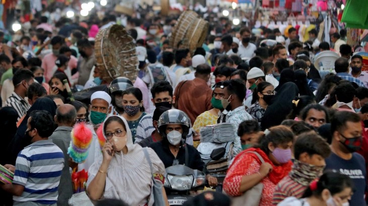 Coronavirus: UP में फूटा कोरोना बम, दिल्ली में सामने आए डराने वाले आंकड़े