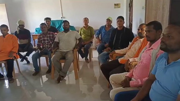 जिला पार्षद की दबंगई, स्कूल में घुसकर प्रिंसिपल को पीटा