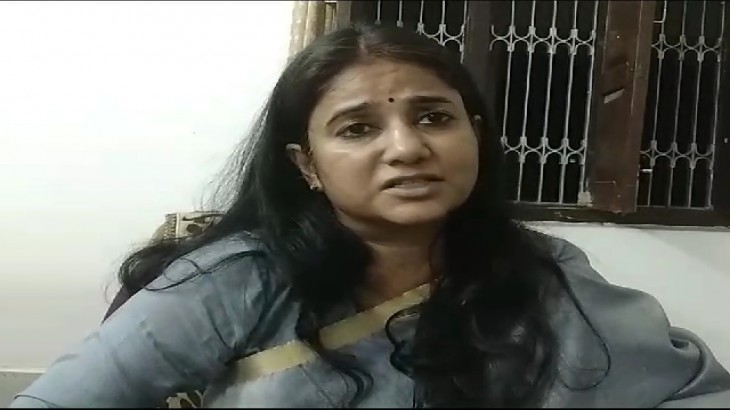 RJD ने शराबबंदी को लेकर दिया बड़ा बयान, कहा - जो नहीं मान रहे उन्हीं की हो रही मौत