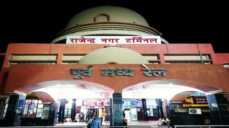 दिवाली से पहले डाक से आई चिठ्ठी, लिखा- डेढ़ करोड़ दो वरना…पटना जंक्शन पर नहीं आने देंगे वंदे भारत