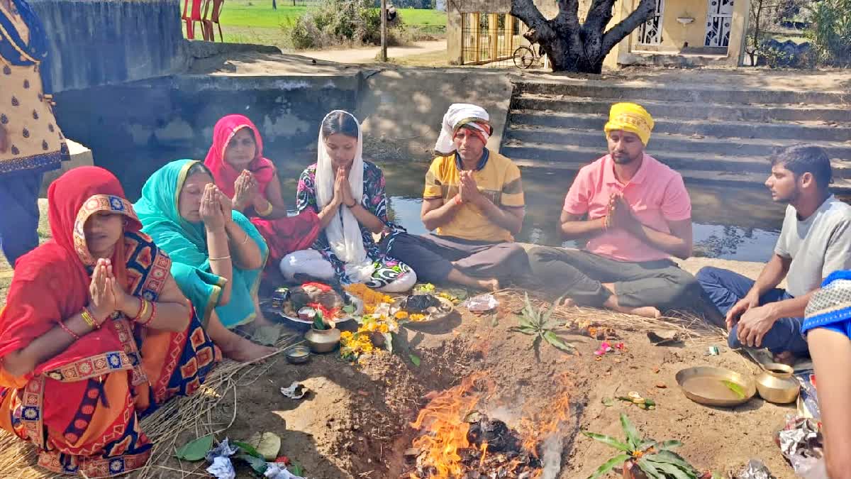 'बारा नरसंहार' में 35 लोगों के कत्लेआम से बिहार ही नहीं पूरा देश कांपा था, 33वीं बरसी पर परिजनों की आंखें हुईं नम - BARA MASSACRE