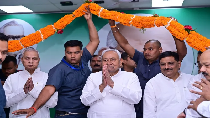 ‘कुछ लोग गड़बड़ी कर रहे थे, उन्हीं लोगों ने इधर-उधर करा दिया’, CM नीतीश का दावा फिर से जीतेगी एनडीए