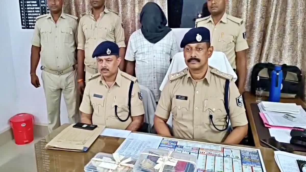 भागलपुर में व्यापारी से ₹10 लाख की लूट, मास्टरमाइंड पप्पू मंडल गिरफ्तार, तीन साथी फरार